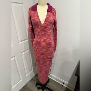 Long Sleeve V-Neck Knit Maxi Dress in Multicolor Pink